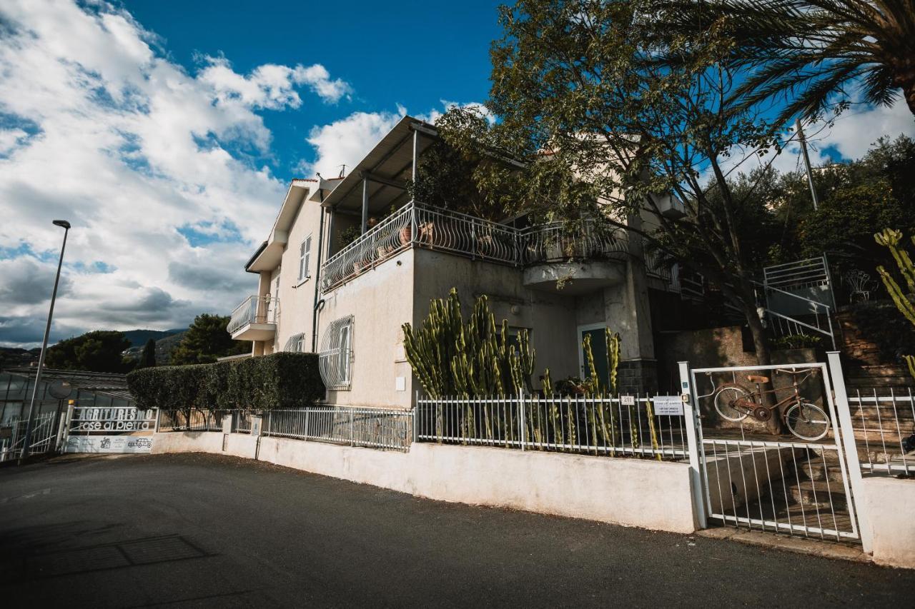 Agriturismo Rose Di Pietra Pietra Ligure Ngoại thất bức ảnh